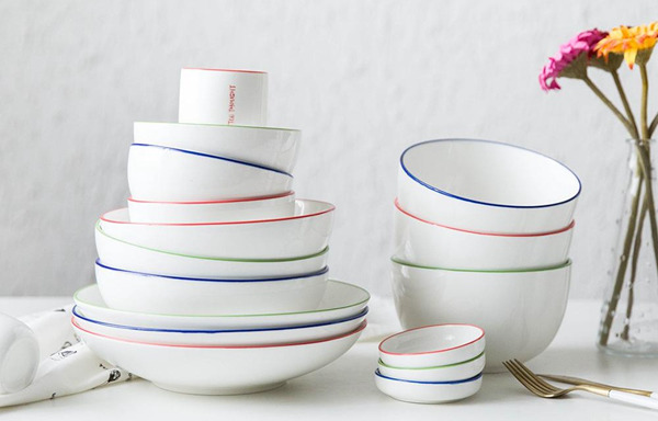 Различия между керамической и меламиновой посудой